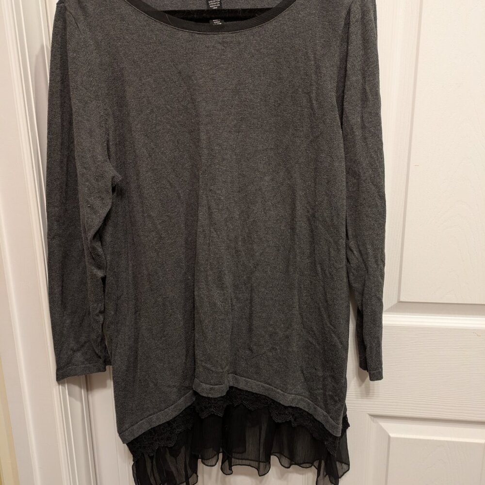 Ruffle bottom Top
